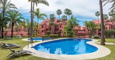 Apartamento 3 habitaciones en Estepona, Španjolska
