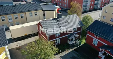 9 room house in good condition, with fridge, with stove in Haparanda, Sweden