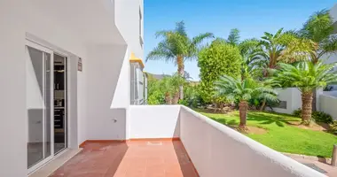 Mieszkanie 3 pokoi w Estepona, Hiszpania