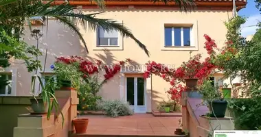 Villa  mit Möbliert, mit Klimaanlage, mit Meerblick in Fene, Spanien