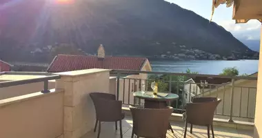 Apartamento 3 habitaciones en Kotor, Montenegro