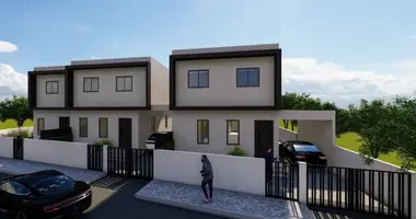 4 bedroom house in Oroklini, Cyprus