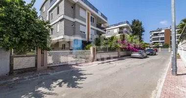 Wohnung 3 zimmer in Muratpasa, Türkei