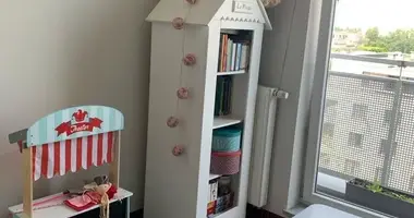 Wohnung 3 zimmer in Warschau, Polen
