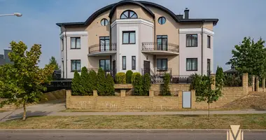 Appartement 4 chambres dans Minsk, Biélorussie