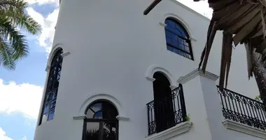 Haus 4 Schlafzimmer in Cancun, Mexiko