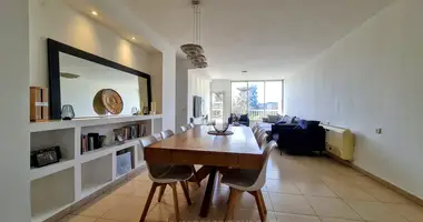 Apartamento 5 habitaciones en Ra'anana, Israel