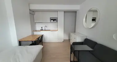 Mieszkanie 1 pokój w Warszawa, Polska