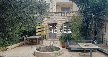 Villa 3 bedrooms in Swieqi, Malta