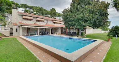 Villa 6 bedrooms in Blanes, Spain