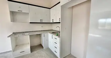 Квартира 2 комнаты в Мезитли, Турция