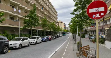 Commercial property 660 m² in Lloret de Mar, Spain