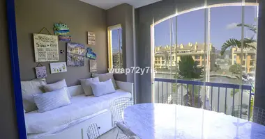 4 bedroom apartment in Torreguadiaro, Spain