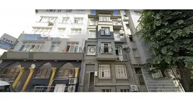 Casa 8 habitaciones con balcón, con airea acondicionado, con calefacción central en Zeytinburnu, Turquía