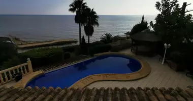 Вилла   с балконом, с мебелью, с террасой в Бениса, Испания