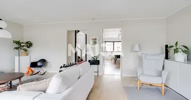 Apartamento 5 habitaciones en Helsinki sub region, Finlandia