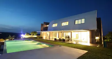 Villa 5 bedrooms in Agios Konstantinos & Elenis, Cyprus