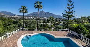 Haus 5 Schlafzimmer in Malaga, Spanien