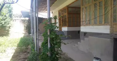 Дом 8 комнат в Ташкент, Узбекистан