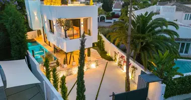 Villa 5 bedrooms in Marbella, Spain