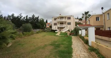 4 bedroom house in Chloraka, Cyprus