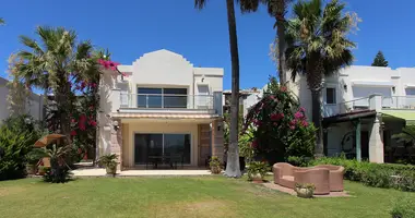 Villa 7 chambres avec Balcon, avec Climatiseur, avec Vue sur la mer dans Akyarlar, Turquie