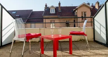 Квартира 2 спальни в Grenoble, Франция
