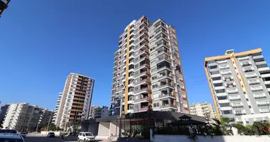 2 bedroom apartment in Mezitli, Turkey