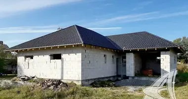 Haus in Rakitnicki siel ski Saviet, Weißrussland