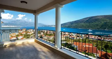 Duplex 4 bedrooms in Đenovići, Montenegro