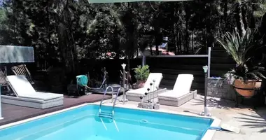 5 bedroom house in Moniatis, Cyprus