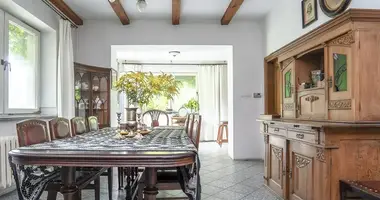 6 room house in Piastow, Poland