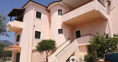 Dom wolnostojący 5 pokojów w Municipality of Loutraki and Agioi Theodoroi, Grecja