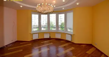 Wohnung 3 zimmer in Minsk, Belarus