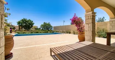 2 bedroom house in Kouklia, Cyprus