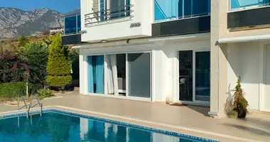 Villa 5 rooms with parking, with sea view, with swimming pool in Alanya, Turkey