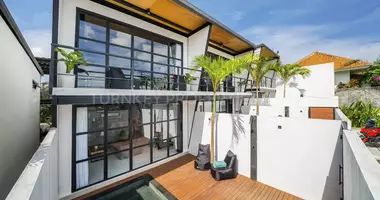 Villa  con Balcón, con Amueblado, con Aire acondicionado en Canggu, Indonesia