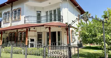 Villa 5 chambres avec parkovka parking, avec Piscine, avec Sécurité dans Alanya, Turquie