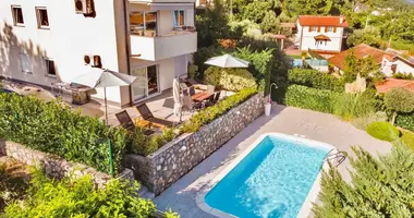 2 bedroom apartment in Icici, Croatia