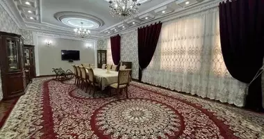 Дом 7 комнат с мебелью, с кондиционером, с гаражом в Ташкент, Узбекистан