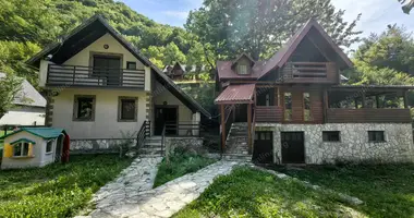 Villa 5 bedrooms in Kotor, Montenegro