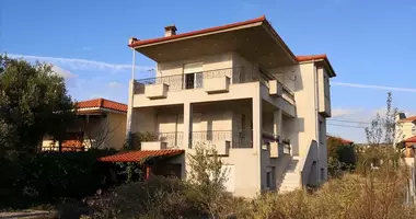 Dom wolnostojący 10 pokojów w Nikiti, Grecja