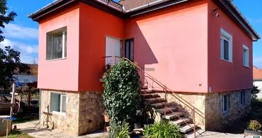 Haus 5 Zimmer in Veresegyhaz, Ungarn