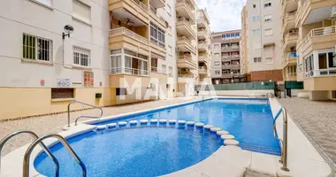 Mieszkanie 3 pokoi w Torrevieja, Hiszpania