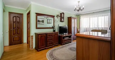 Wohnung 3 zimmer in Minsk, Belarus