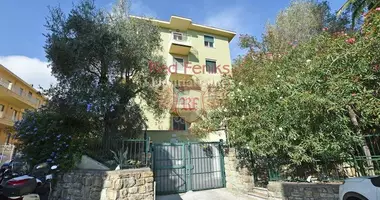 Mieszkanie 3 pokoi w Sanremo, Włochy
