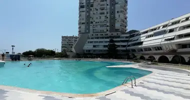 Apartamento 2 habitaciones con aparcamiento, con la piscina, con parque infantil en Erdemli, Turquía