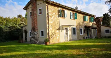 Villa en Marina di Pietrasanta, Italia