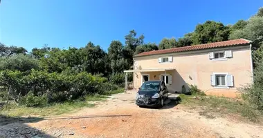 Casa de campo 5 habitaciones en Chlomatiana, Grecia