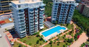 2 bedroom apartment in Mahmutlar, Turkey